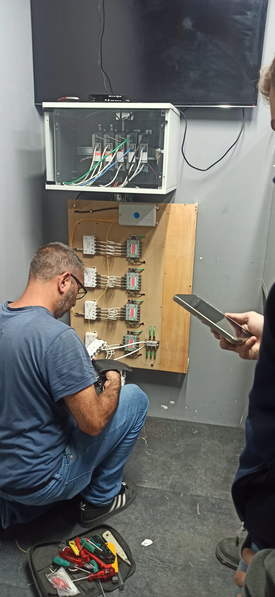 otel tv merkezi sistem, ip tv kurulumu, fiber sonlandırma, network kurulumu